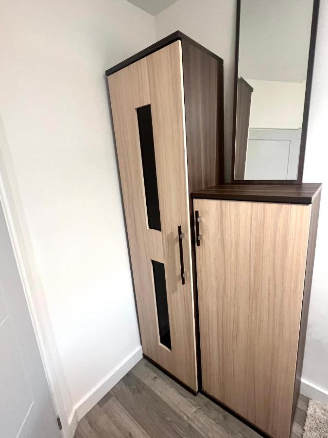 Lovely Single Room London Bagian luar foto